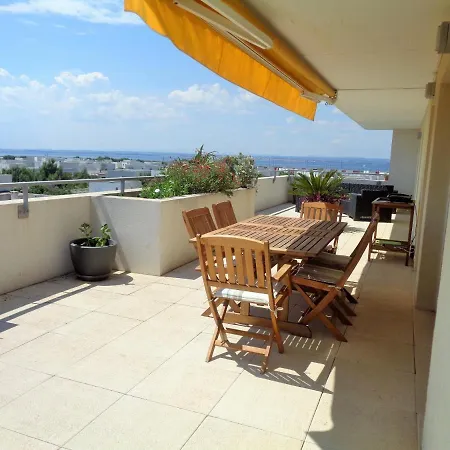 3 Chambres, Pkg, Large Terrasse, Quartier Plage דירה Sète