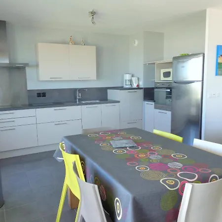 3 Chambres, Pkg, Large Terrasse, Quartier Plage